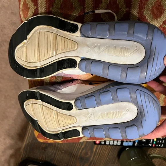 7 Mens Ladies 8.5 Nike Air Max 270 Gradient University AH8050-702 - Picture 10 of 13